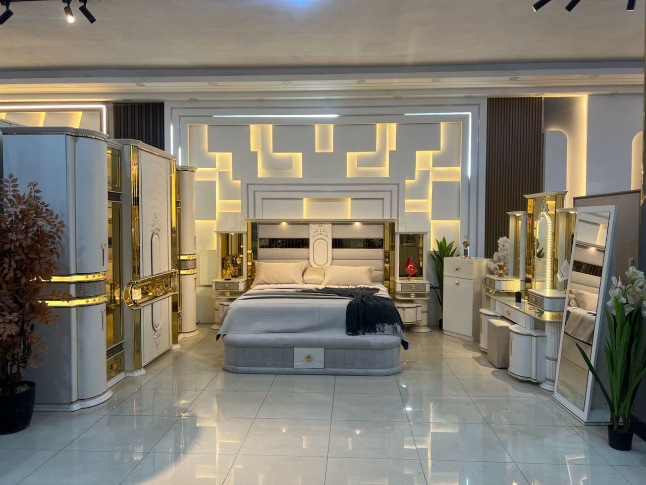 Rococo Ivory and Gold Luxury Bedroom Set